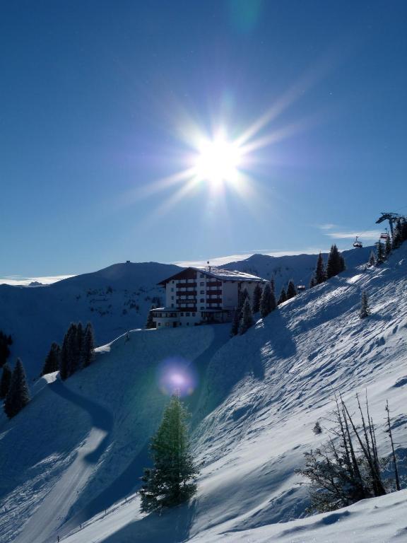 Ehrenbachhohe On Top Of The Mountain Kitzbuhel Exterior photo