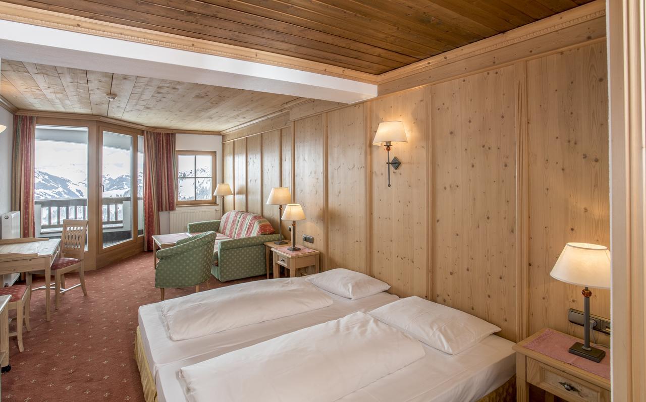 Ehrenbachhohe On Top Of The Mountain Kitzbuhel Exterior photo
