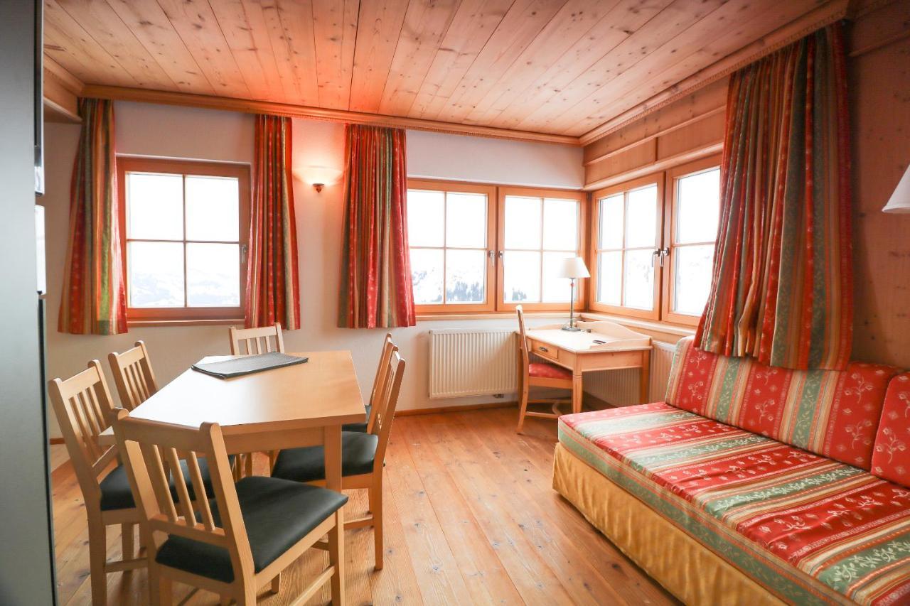 Ehrenbachhohe On Top Of The Mountain Kitzbuhel Exterior photo