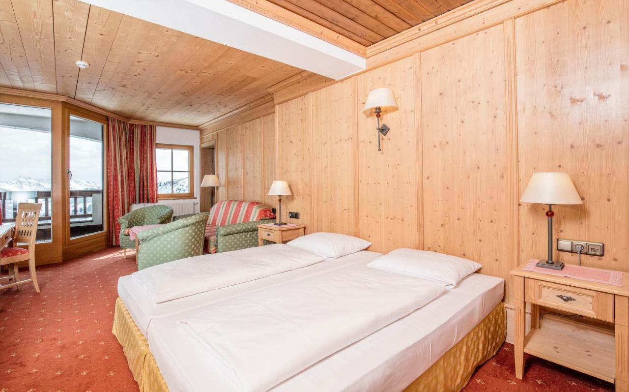 Ehrenbachhohe On Top Of The Mountain Kitzbuhel Exterior photo
